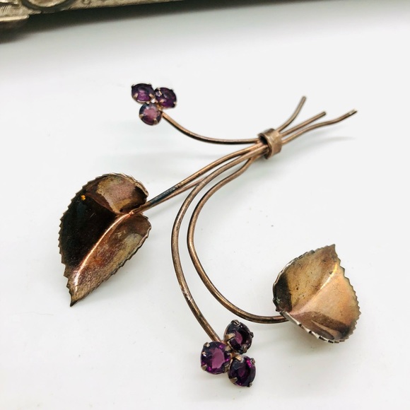 Antique Sterling Amethyst Flower Brooch - Picture 7 of 7